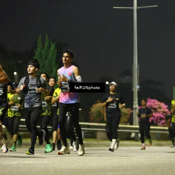 Runner Photo 6664116