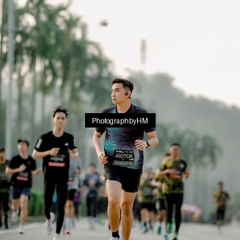Runner Photo 6664165