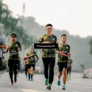 Runner Photo 6664197