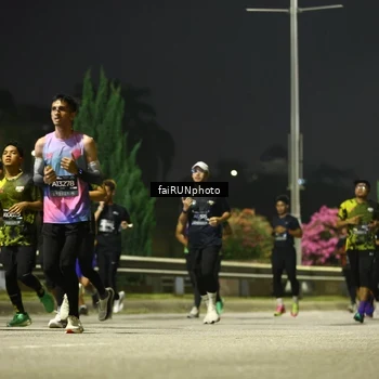 Runner Photo 6664243