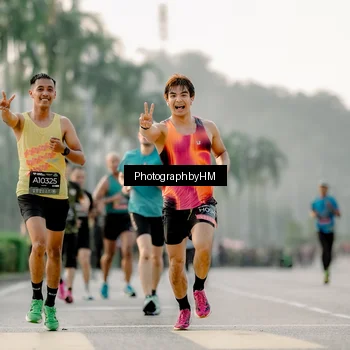 Runner Photo 6664356