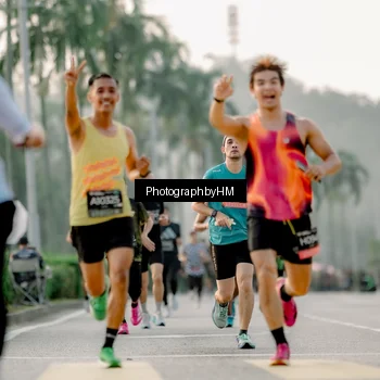 Runner Photo 6664363