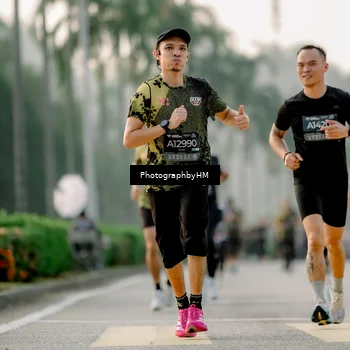 Runner Photo 6664417