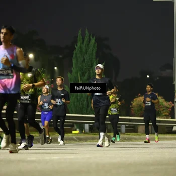 Runner Photo 6664432