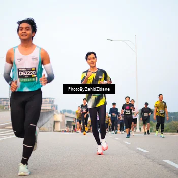 Runner Photo 6664492