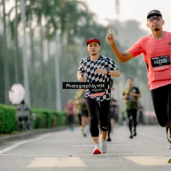 Runner Photo 6664516