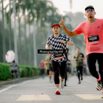 Runner Photo 6664517