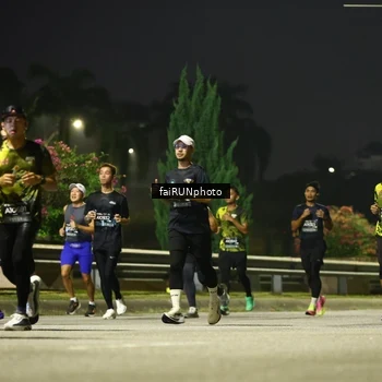 Runner Photo 6664525