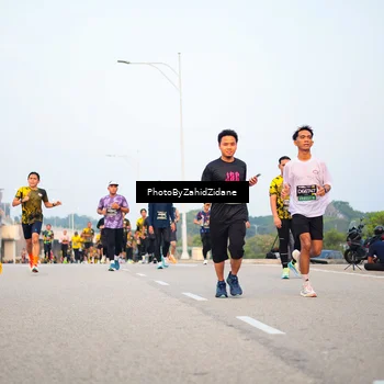 Runner Photo 6664536