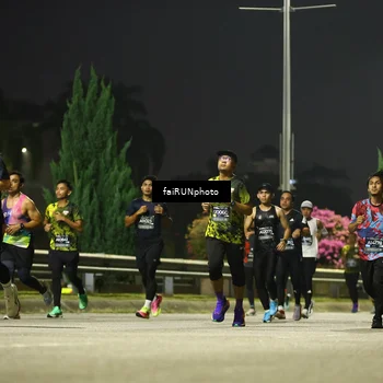 Runner Photo 6664625