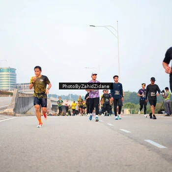 Runner Photo 6664659