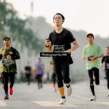 Runner Photo 6664676