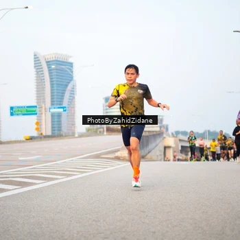 Runner Photo 6664677