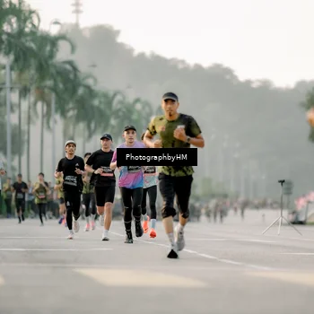 Runner Photo 6664719