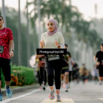 Runner Photo 6664769