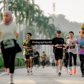 Runner Photo 6664773
