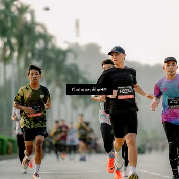 Runner Photo 6664807