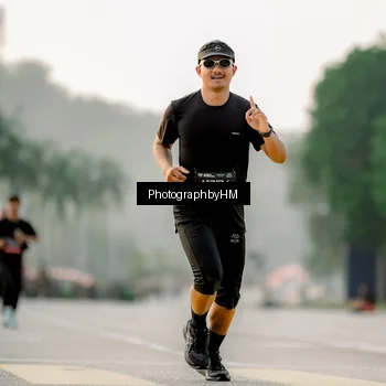 Runner Photo 6665002
