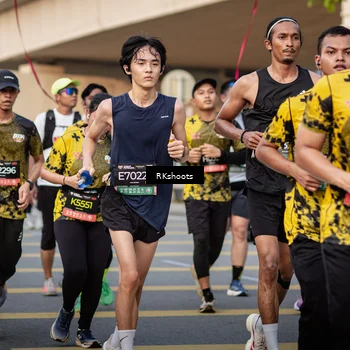 Runner Photo 6665125