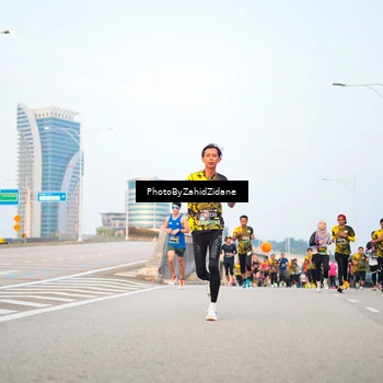 Runner Photo 6665359