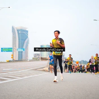 Runner Photo 6665371