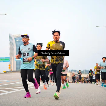 Runner Photo 6665509
