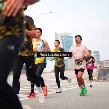 Runner Photo 6665544
