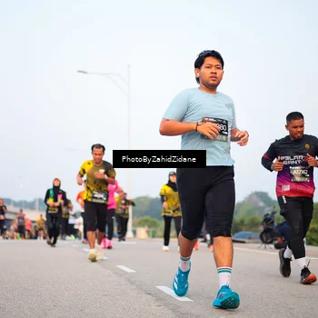 Runner Photo 6665601