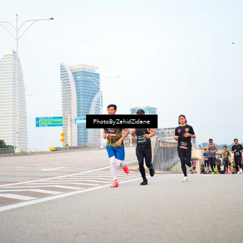 Runner Photo 6665698