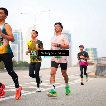 Runner Photo 6665725