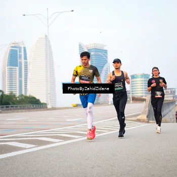 Runner Photo 6665726