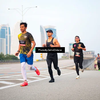 Runner Photo 6665736
