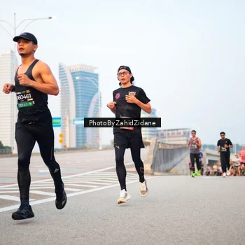 Runner Photo 6665756