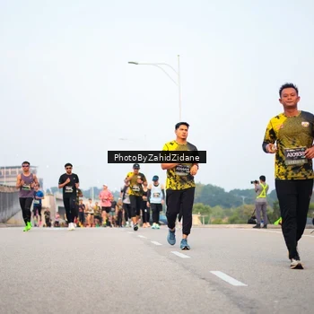 Runner Photo 6665770