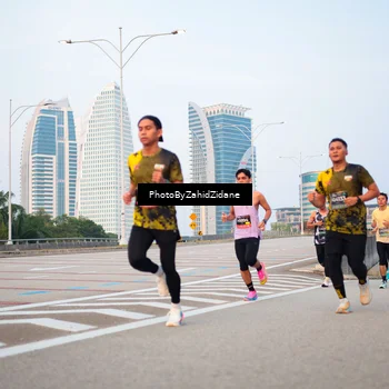 Runner Photo 6665986