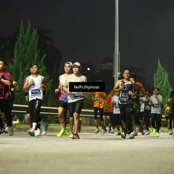Runner Photo 6666025