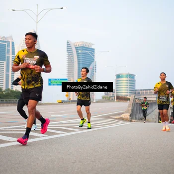 Runner Photo 6666094