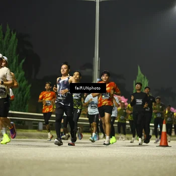 Runner Photo 6666231
