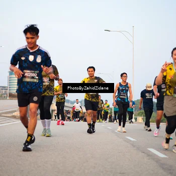 Runner Photo 6666234