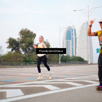 Runner Photo 6666343