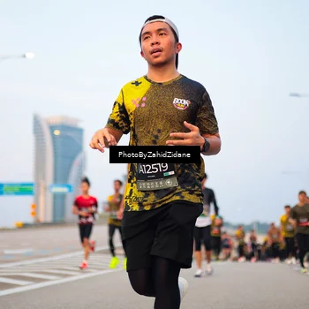 Runner Photo 6666367