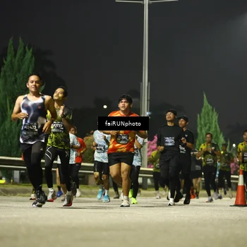 Runner Photo 6666372
