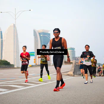 Runner Photo 6666385