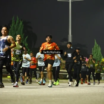 Runner Photo 6666420