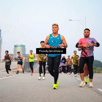Runner Photo 6666433