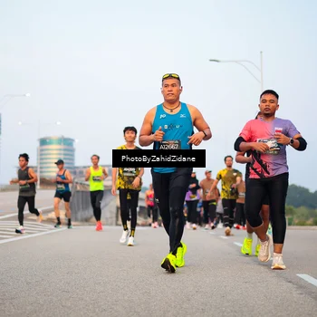 Runner Photo 6666435