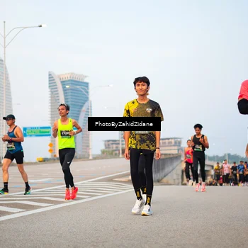 Runner Photo 6666452