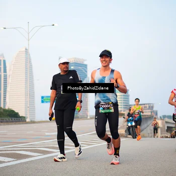 Runner Photo 6666598
