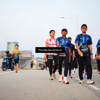 Runner Photo 6666611
