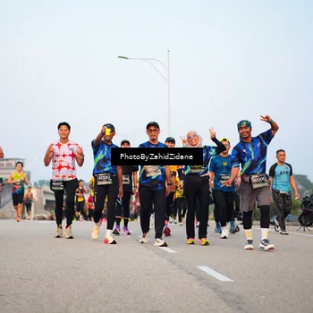 Runner Photo 6666664